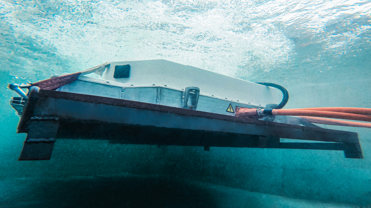 Test of Immersing Seawater while the Battery is Powered On