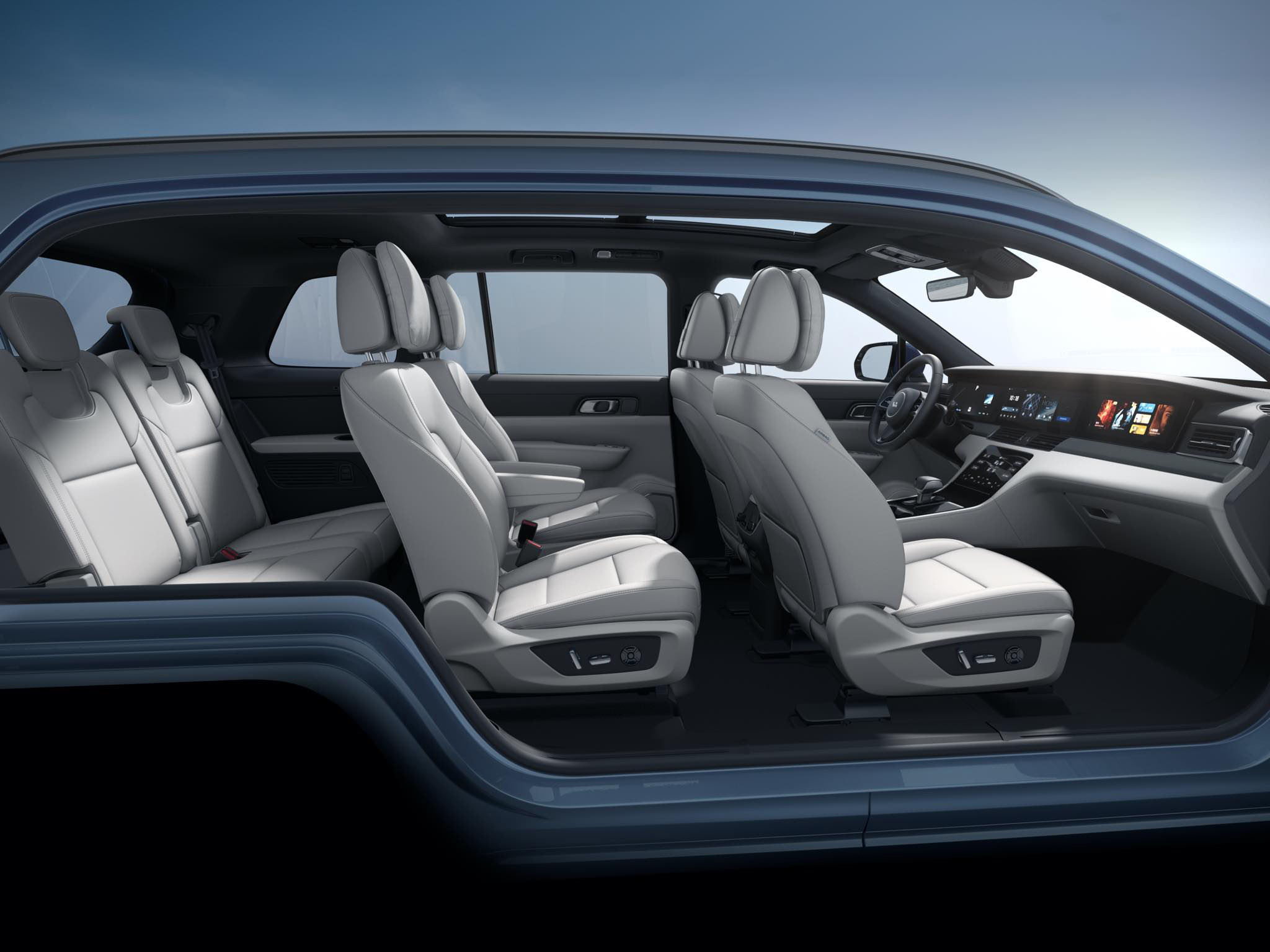 Spacious interior is the basic quality, while intelligent interaction is the icing on the cake.