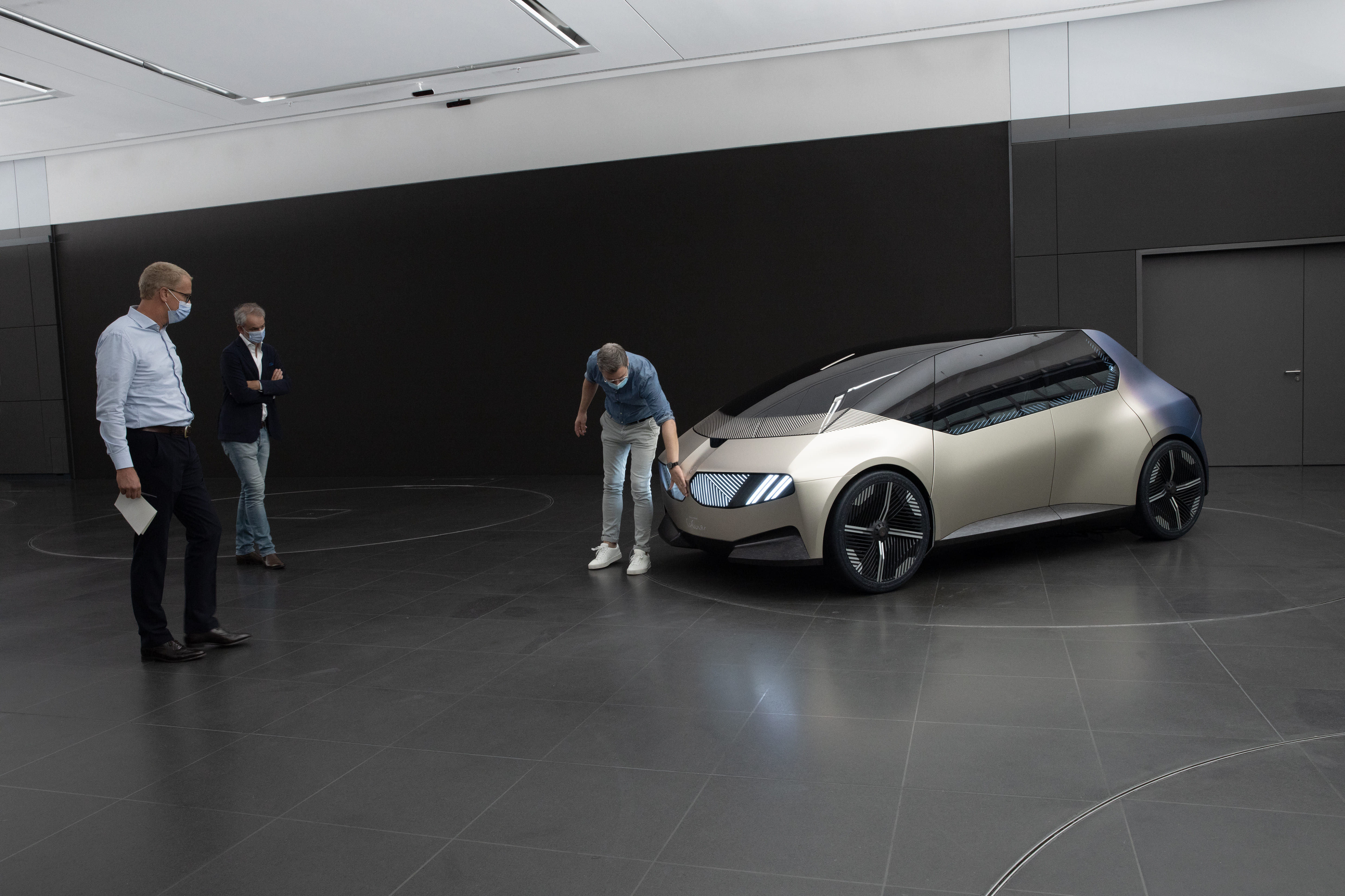 BMW i VISION Circular concept car