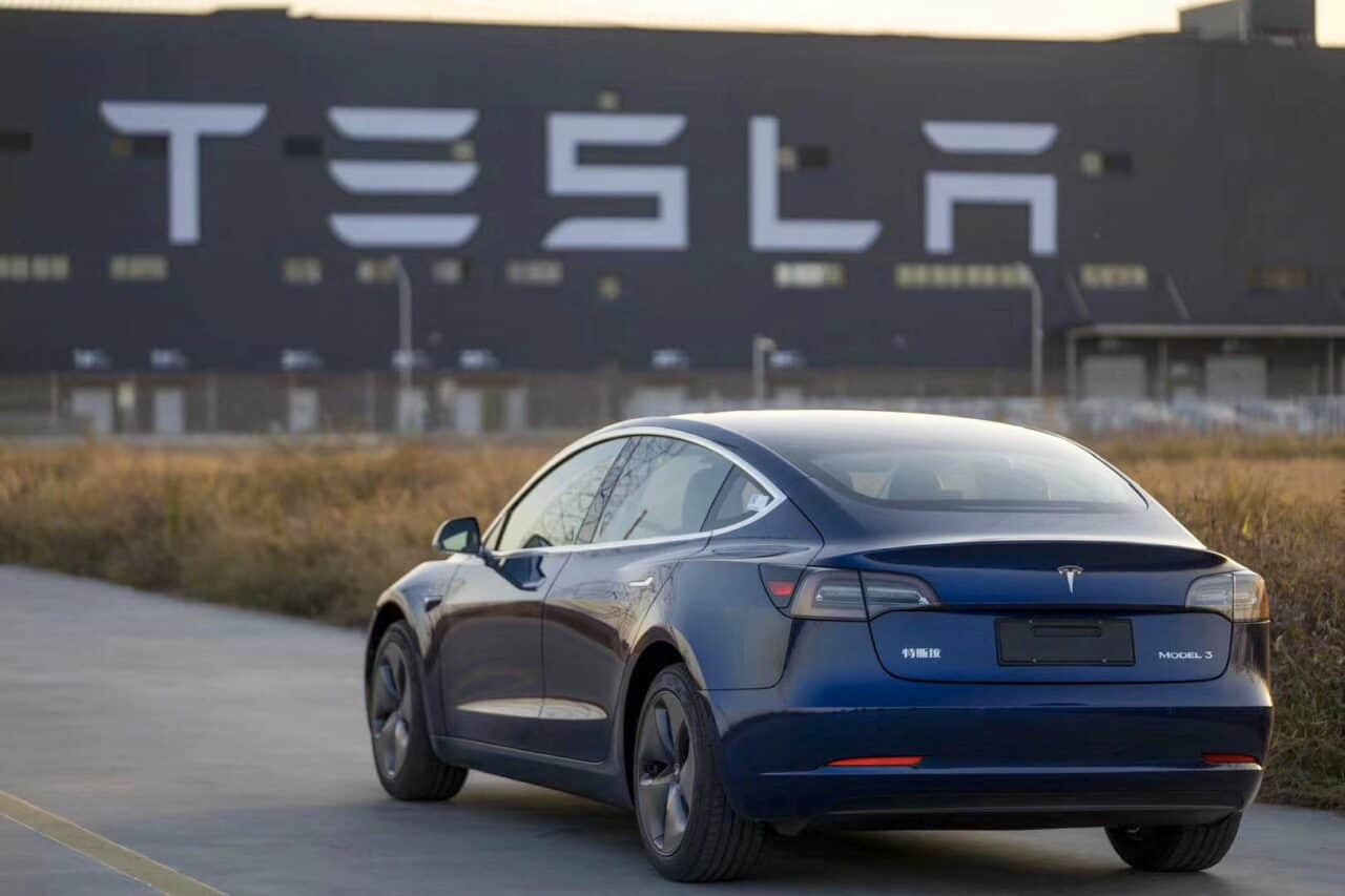 The Standard Rear-wheel Drive version of Tesla is equipped with CATL's Lithium Iron Phosphate battery