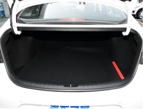 Hyundai Veloster trunk