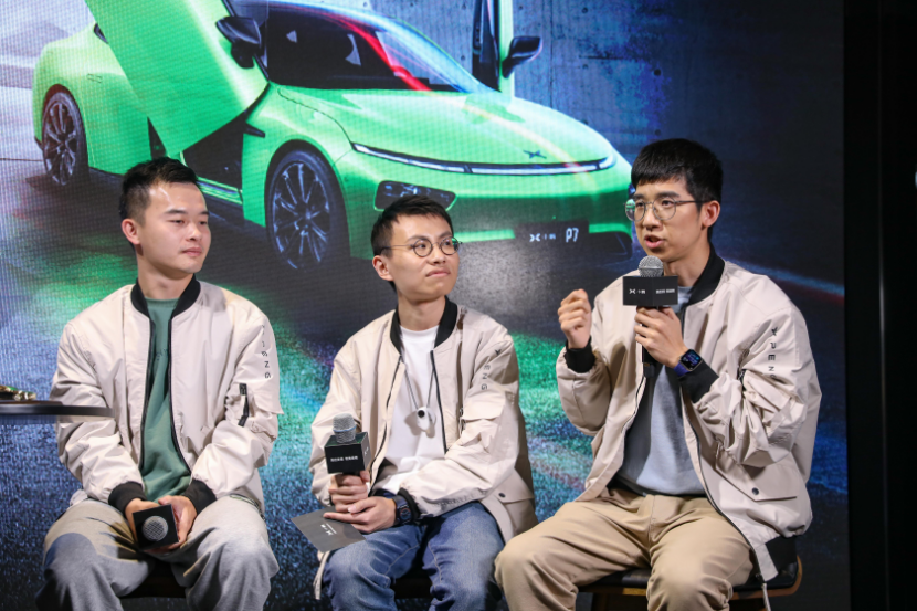 From left to right: Xiaogang Student, Dong Maimei, and Li Dachui