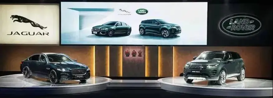 New Jaguar XFL and New Land Rover Range Rover Evoque on the same stage