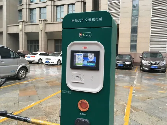 Charging piles on the streets of Zhengzhou