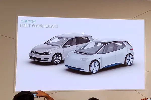 Even if it promotes a pure electric platform, Volkswagen still wants to associate ID with Golf.