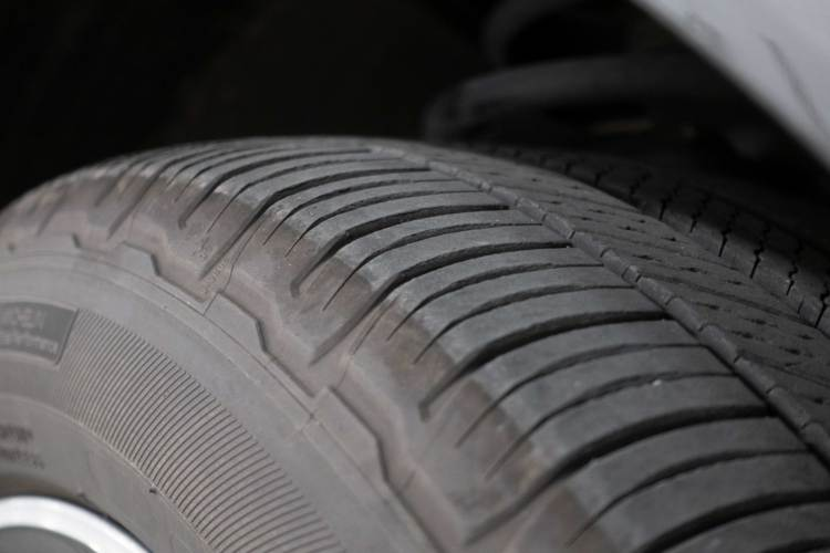 Tread patterns of highway tires are not suitable for long-distance off-road driving