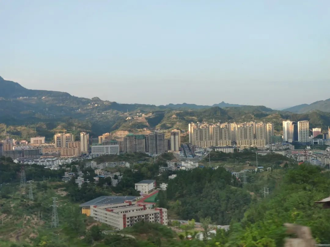 Looking back at Yinjiang on the uphill road leaving Yinjiang