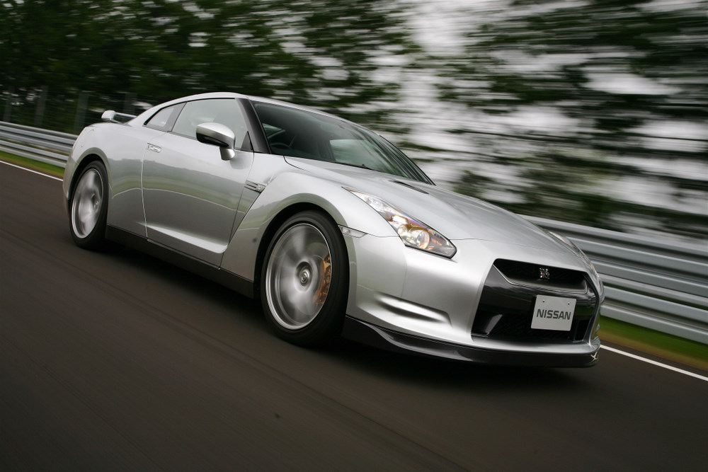 Maximum Lateral Acceleration: Ties with the 2009 Nissan GT-R, aka the "Japanese God of War"