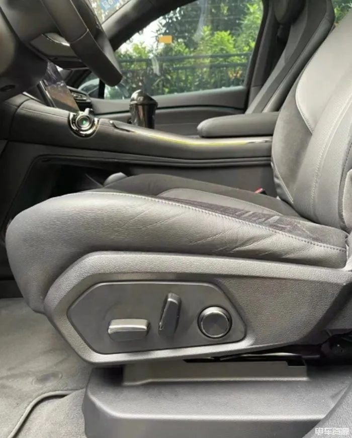 Adjustment of the seat angle for NIO seat upgrade package