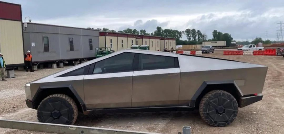 Cybertruck debut version