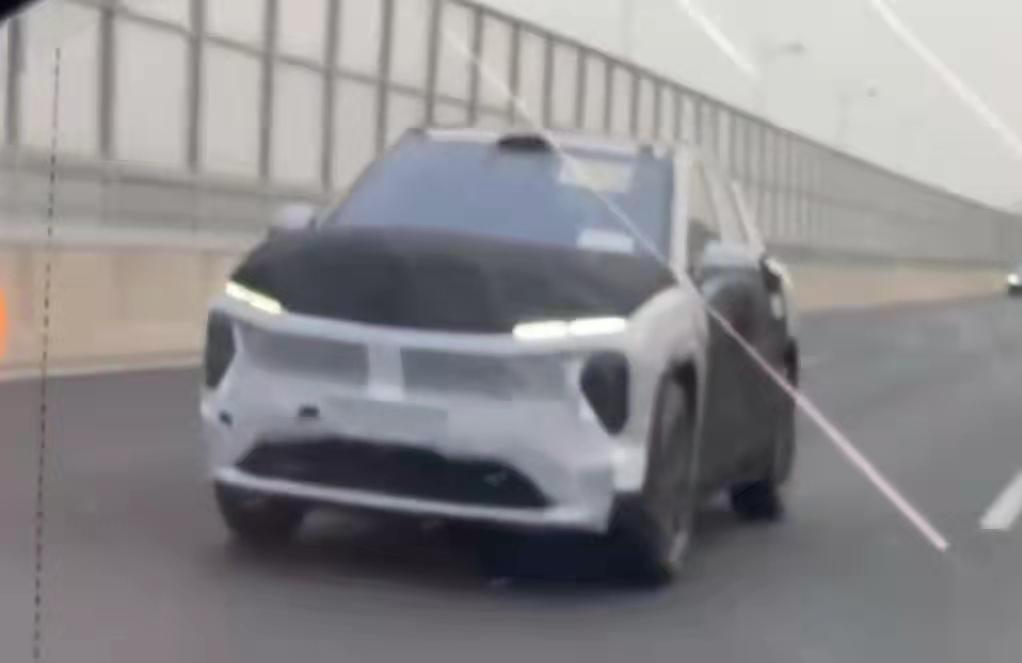 NIO ES7