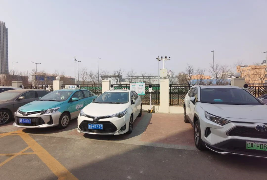 Image of fuel vehicles occupying parking space