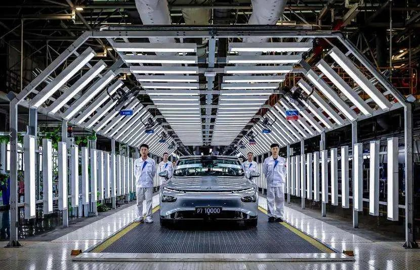 On October 20, 2020, the first 10,000 XPeng P7s were rolled off the production line at the Zhaoqing factory