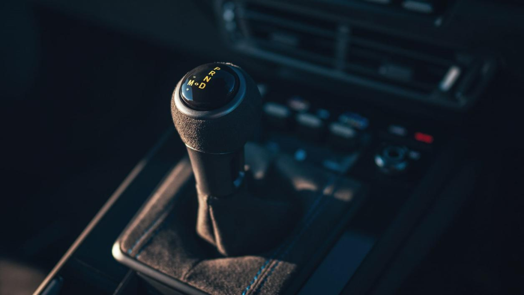 PDK gear lever of 992 GT3