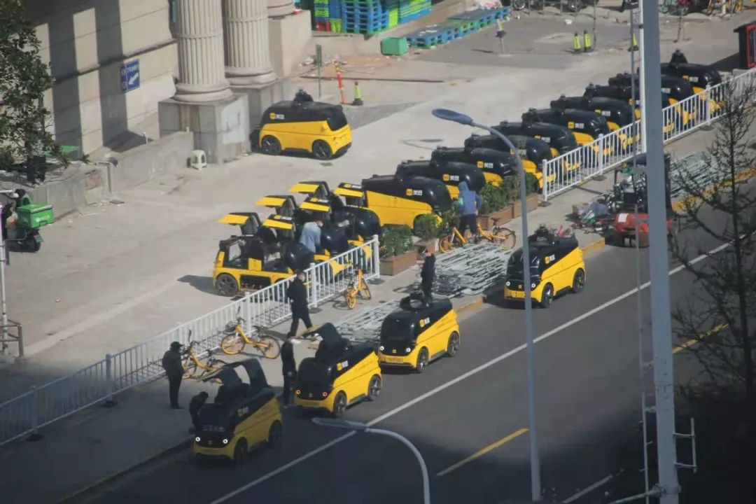 ▲Figure 1. Meituan's unmanned Little Yellow car debuts on Shanghai streets, is it really useful?