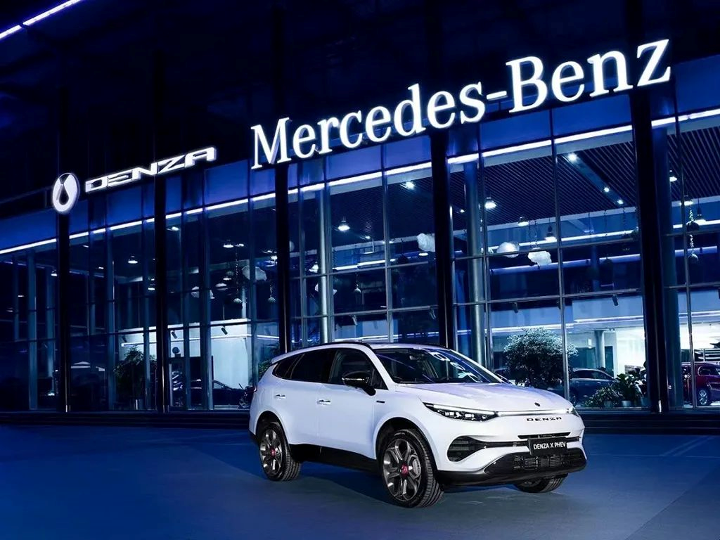 The DENZA in the Mercedes-Benz dealership