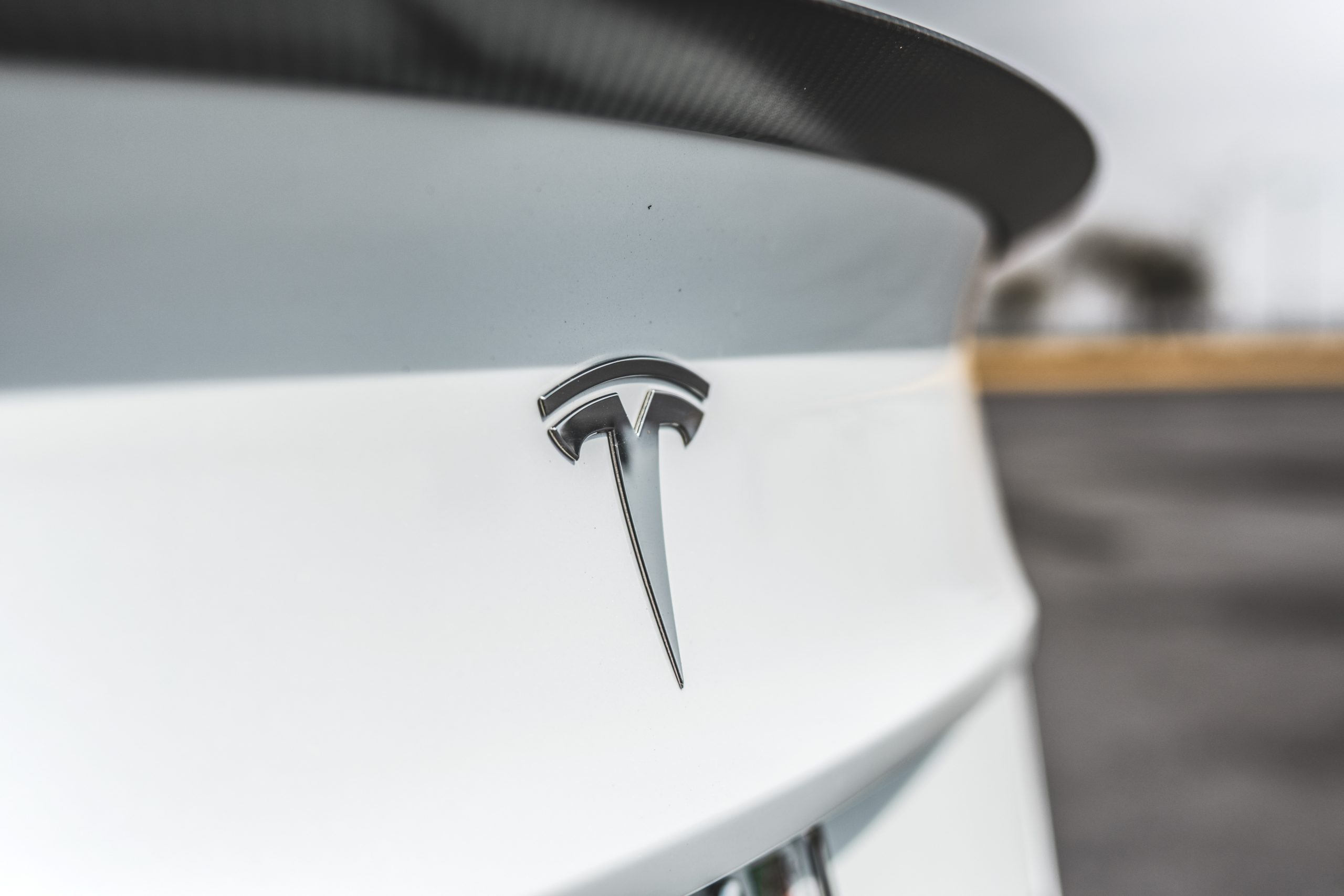 Tesla's new car deliveries are expected to surpass 100,000 in a single quarter.