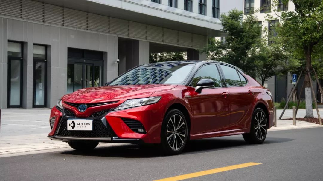 "Everyone is a hybrid, why are you so fuel-efficient?" - 8th generation Toyota Camry Hybrid.