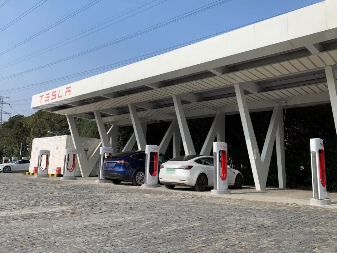 Tesla China has opened 17 new Supercharger stations, accelerating the deployment of V3 Supercharger stations.