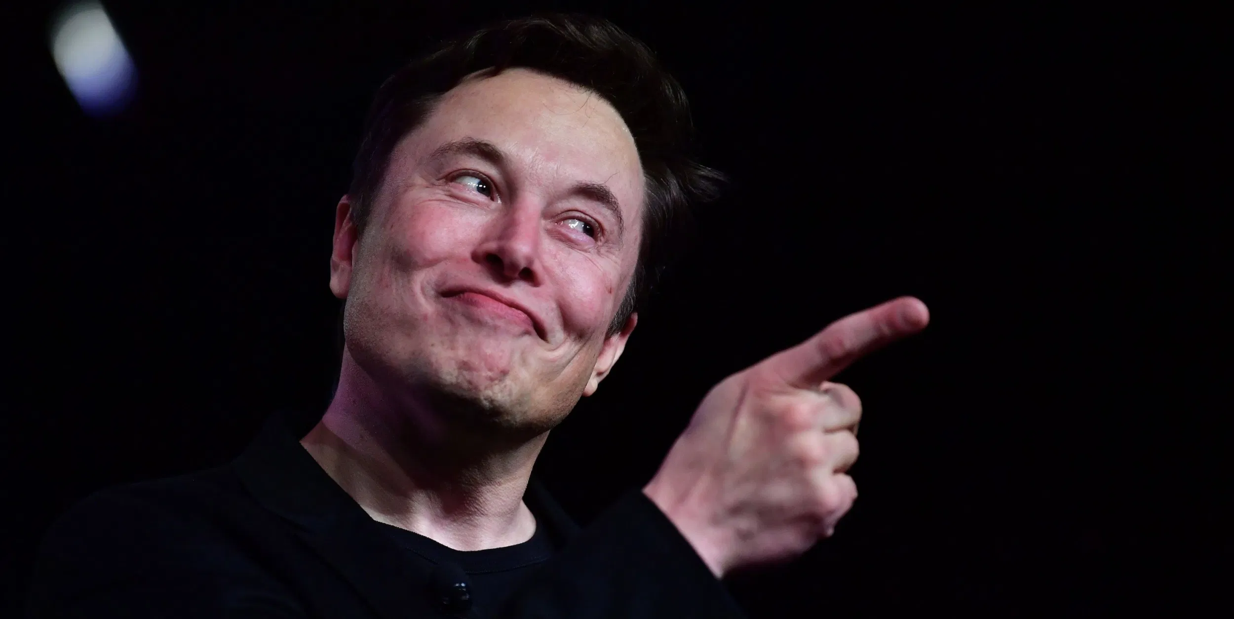 Call on employees to give it their all: Elon Musk sends another internal memo.