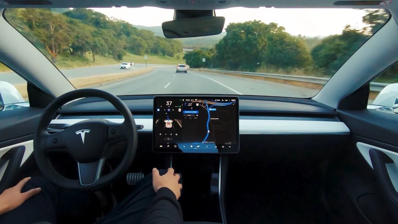 Tesla has released FSD Beta 11 in North America, covering EAP users.