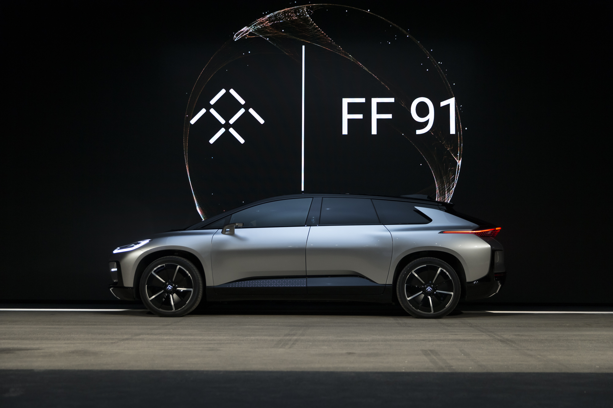 Faraday Future secures 2 billion yuan investment from Zhuhai government-owned assets.