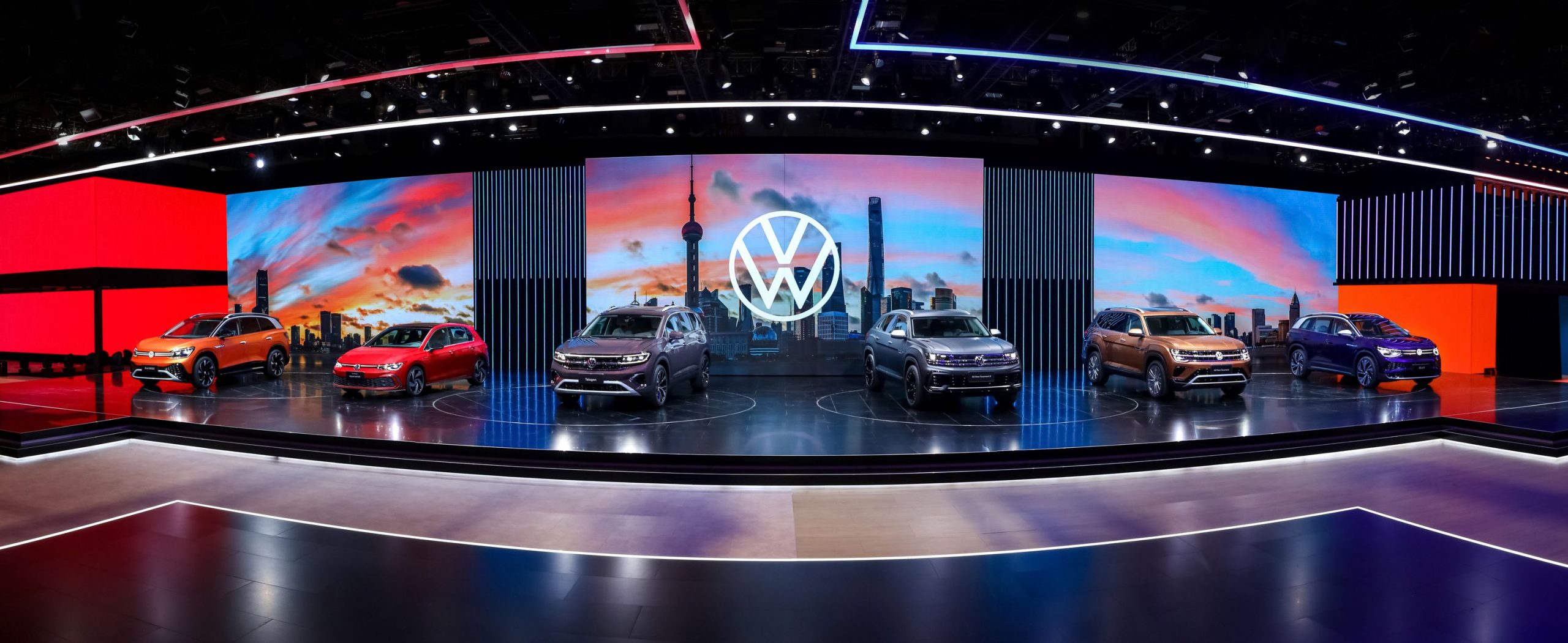 Volkswagen debuts 6 new car models at the Shanghai Auto Show.