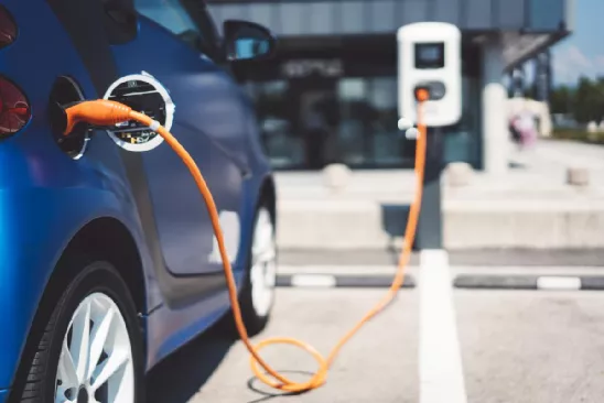 US seeks to build 500,000 public charging stations.