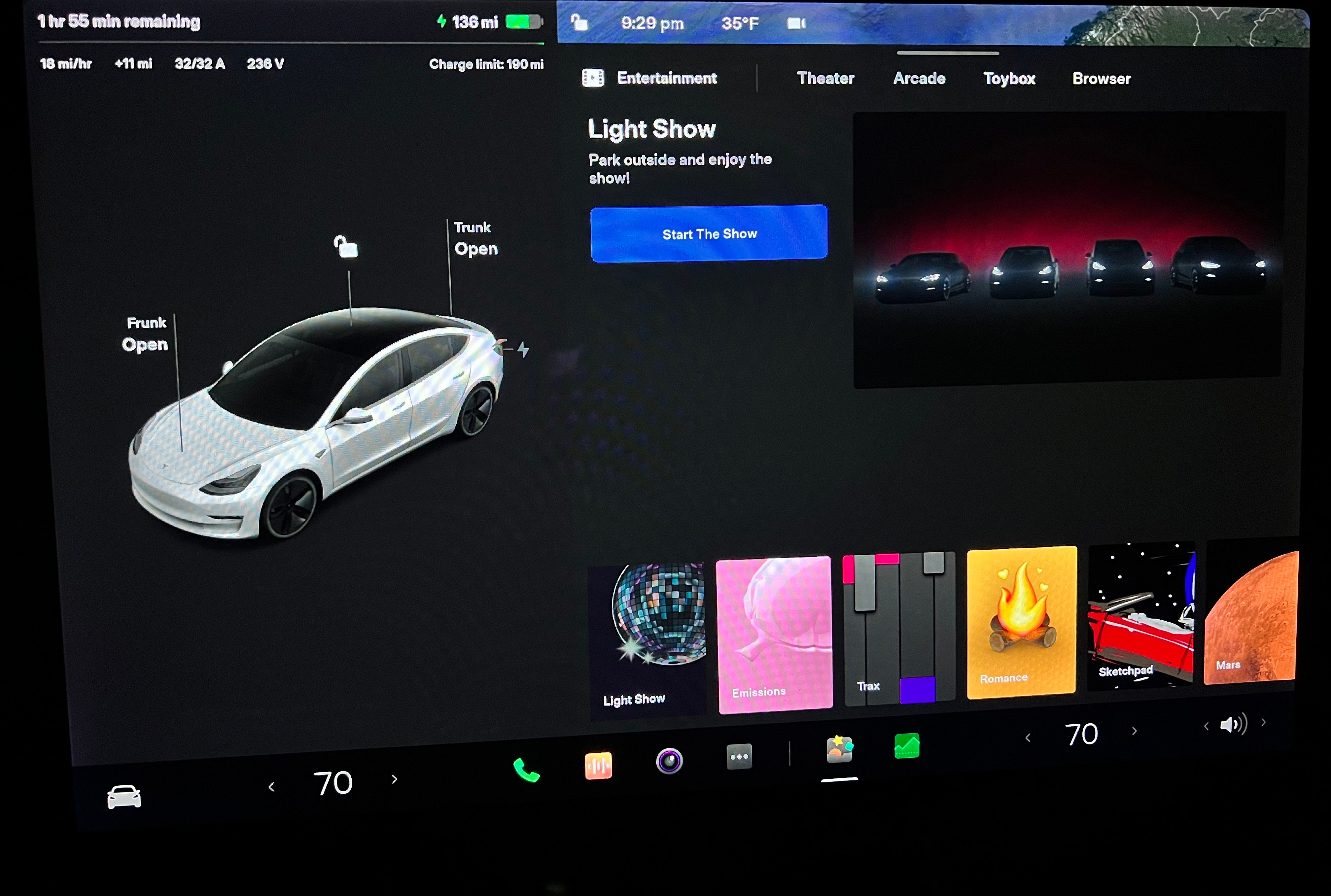 12 improvements in one go, Tesla's infotainment system receives a major update.