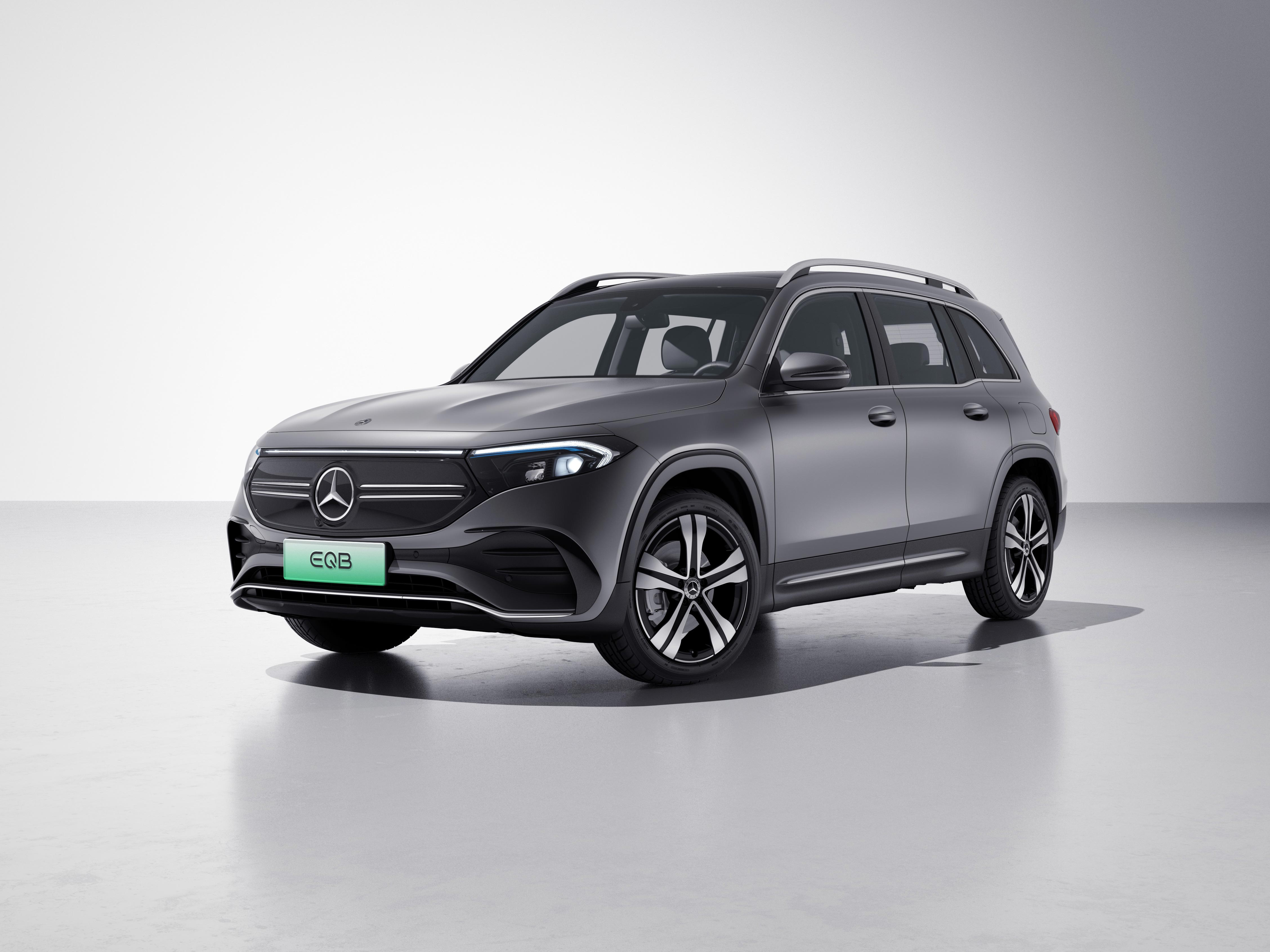 Price range: 321,800 to 423,700 yuan. The 2022 Mercedes EQA and EQB are officially on sale.