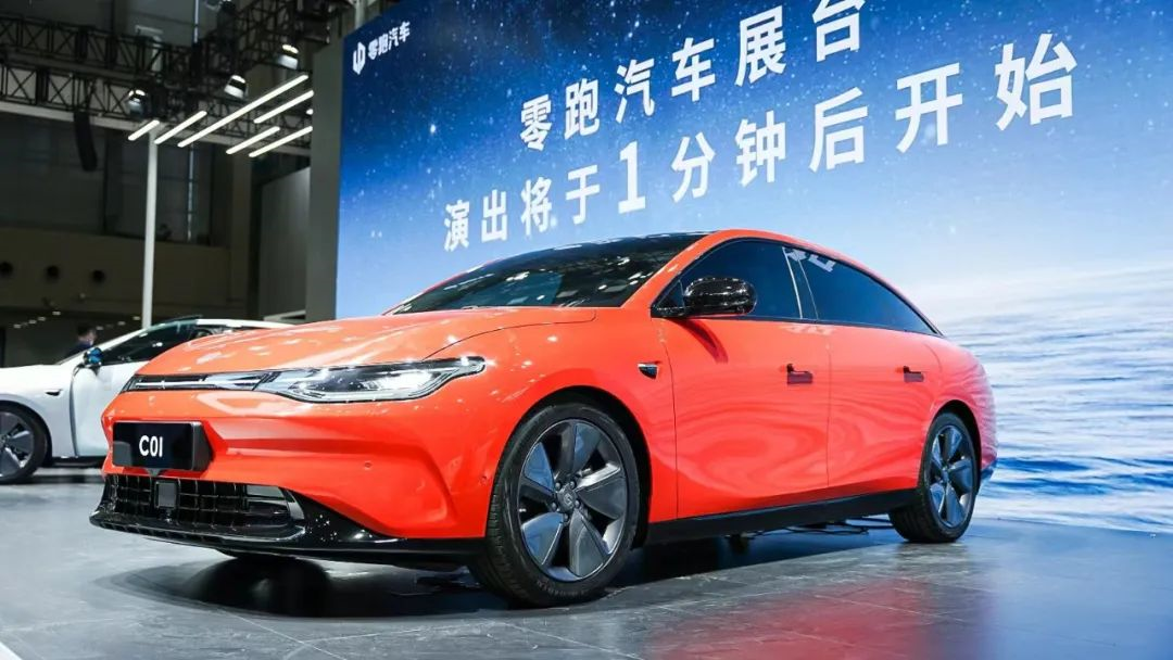 The new national luxury car Zero Run C01, with a length of over 5 meters and a pure electric range of 717 kilometers, debuted at the 2022 Guangdong-Hong Kong-Macau Auto Show.