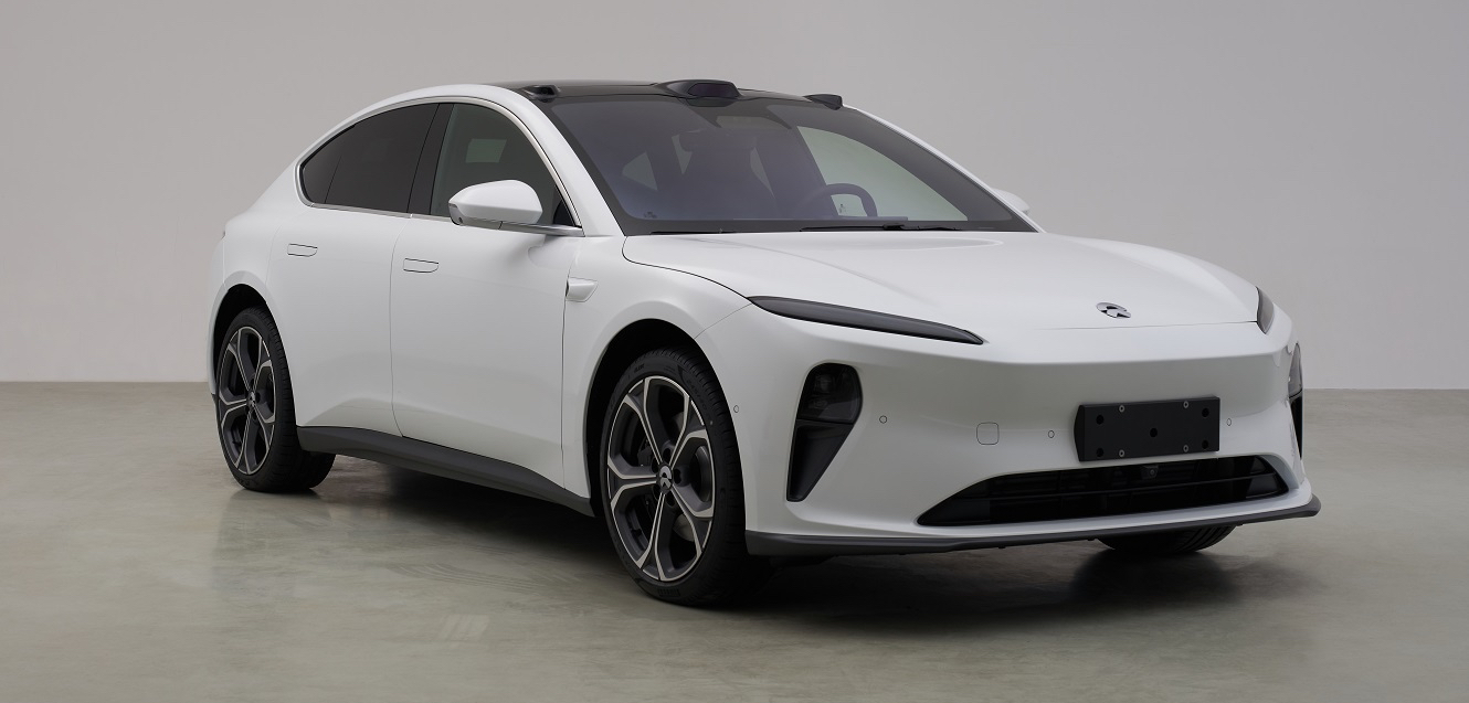 Optional electric trailer hook available, NIO ET5 lands on MIIT.