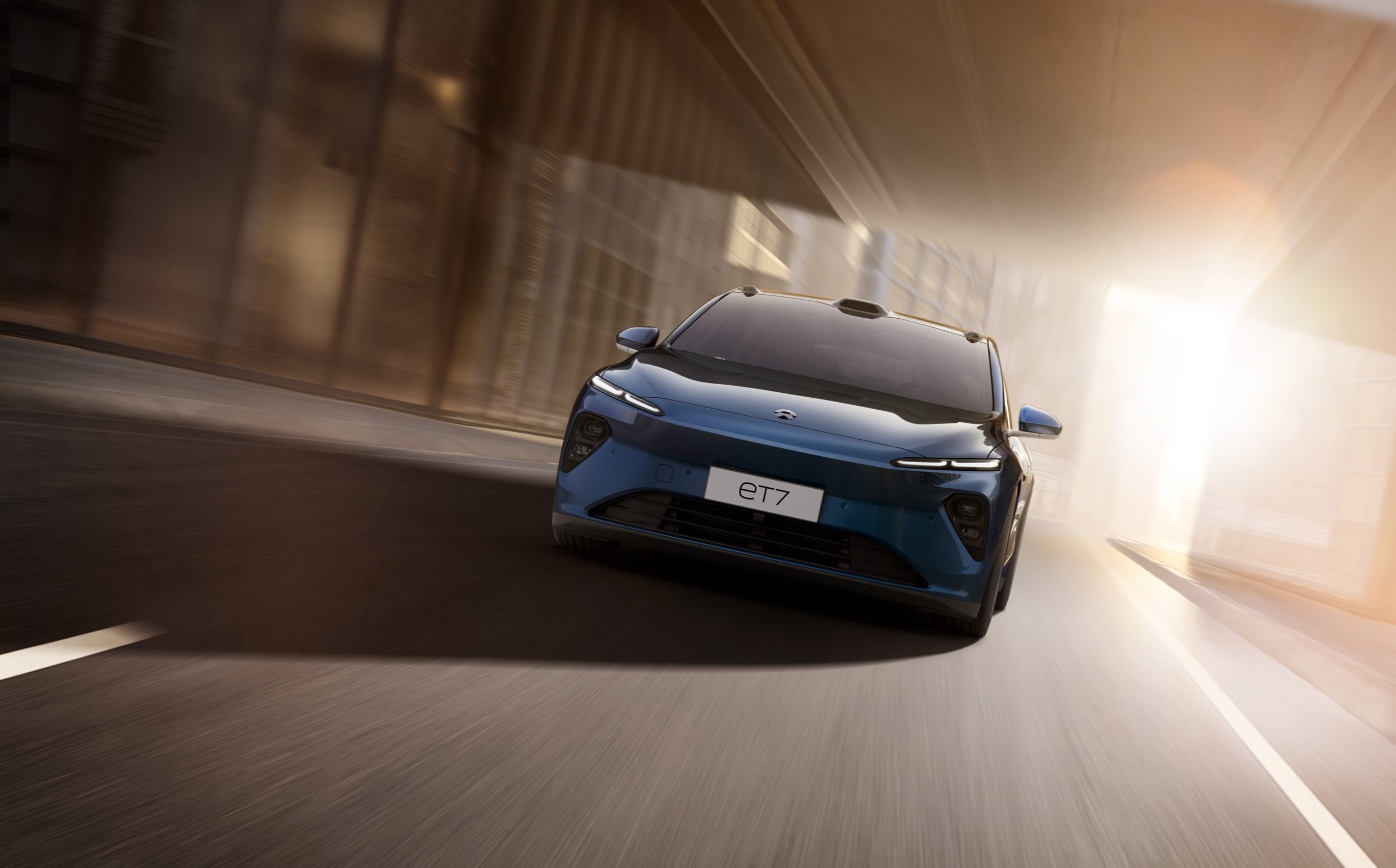 May orders hit a historical record, and ET5 deliveries start in September. NIO releases its Q1 2022 financial report.