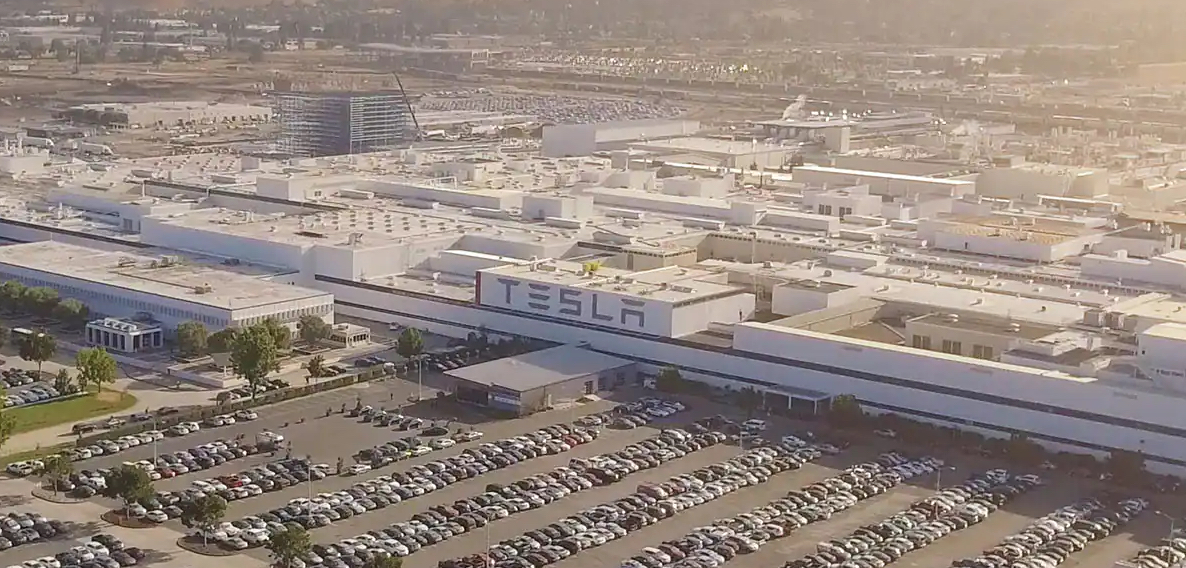 Tesla is building a new factory again? It may be located in Canada or Mexico.