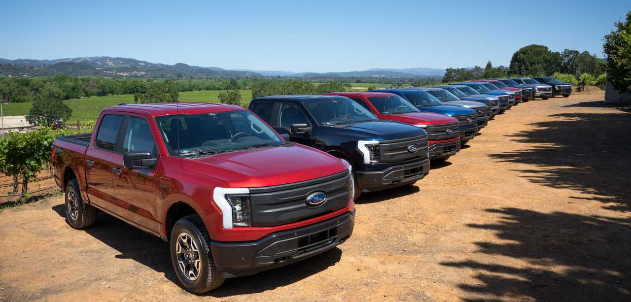 Ford's fuel vehicle department lays off 8,000 people, CEO announces to accelerate the company's electrification process.