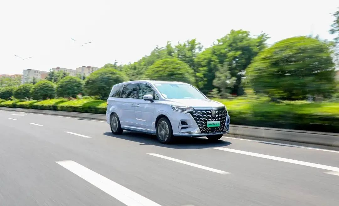 The new choice for Roewe iMAX8 EV, a medium-sized pure electric MPV.