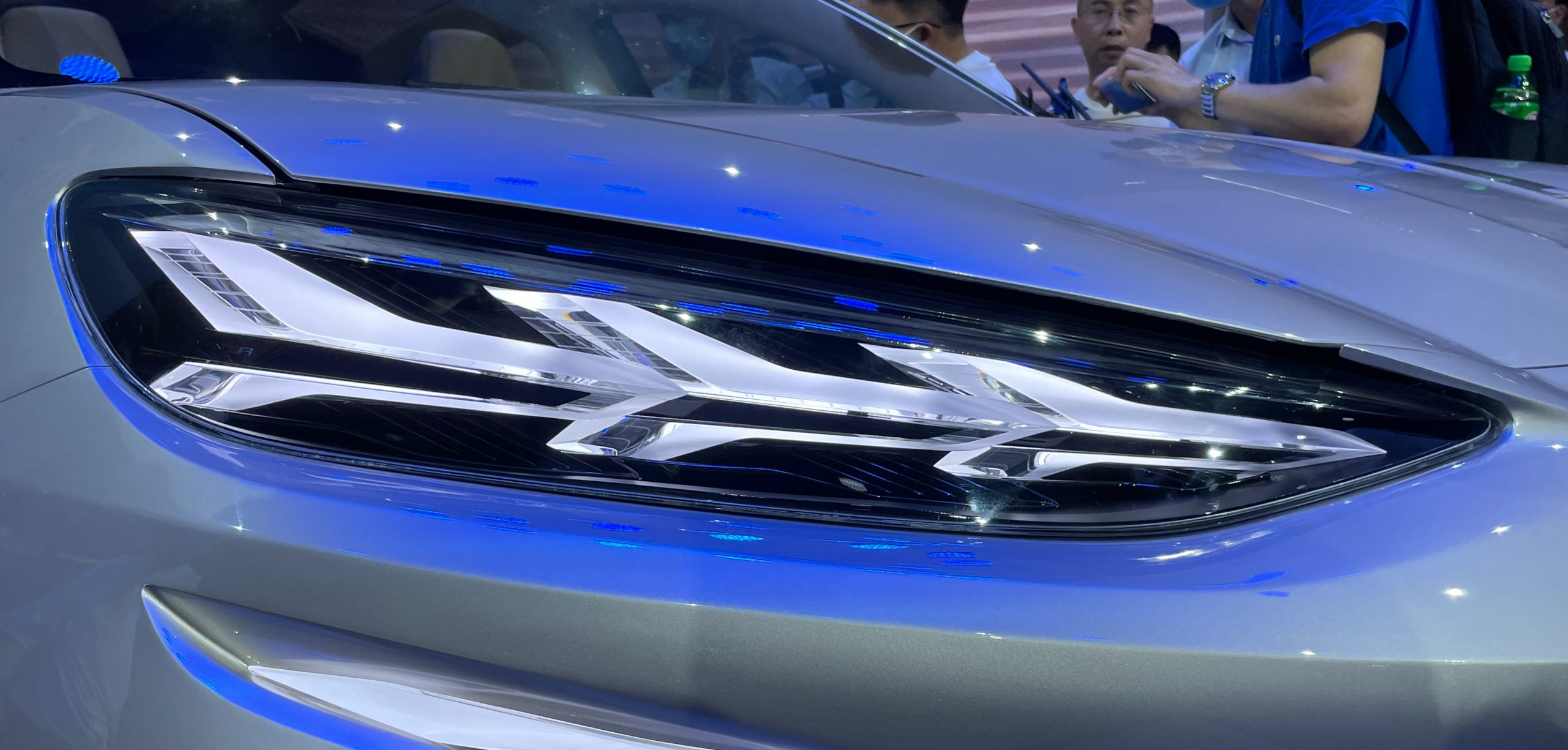 Co-pilot screen and dual LiDAR, the NIO concept car debuts at Chengdu Auto Show.