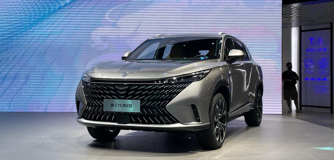 2022 Chengdu Auto Show: Roewe's 3rd generation RX5, the only fuel-powered car under 200,000 yuan with NGP technology! (Attached real photos)