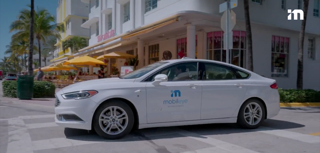 Fully autonomous, Mobileye city autonomous driving test in Tokyo.