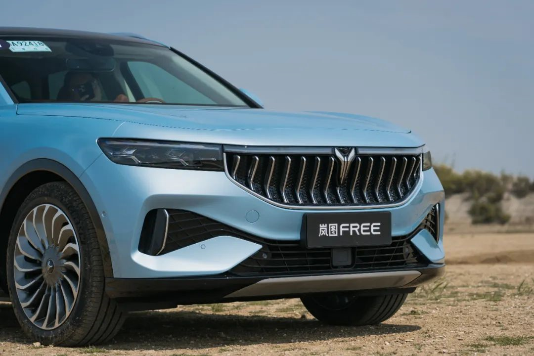 4.4 seconds to break 100km/h, over 100-degree battery, who said there is no other option for new energy SUVs except for "Tesla Model X"?