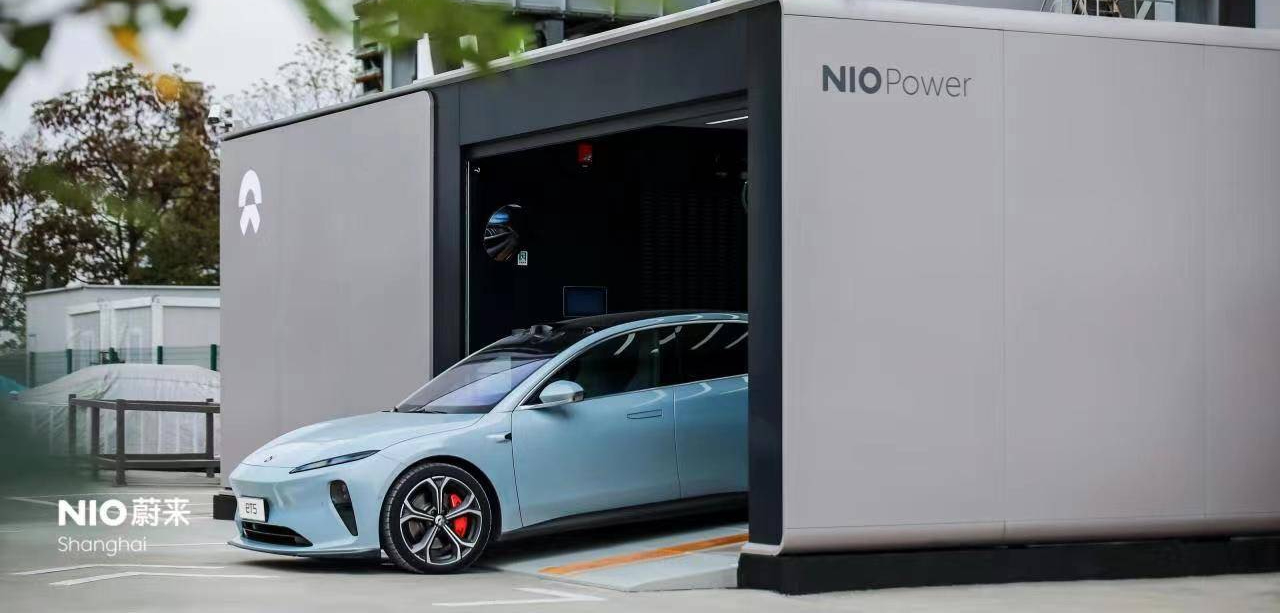The 100th NIO Power Swap Station goes online in Shanghai.