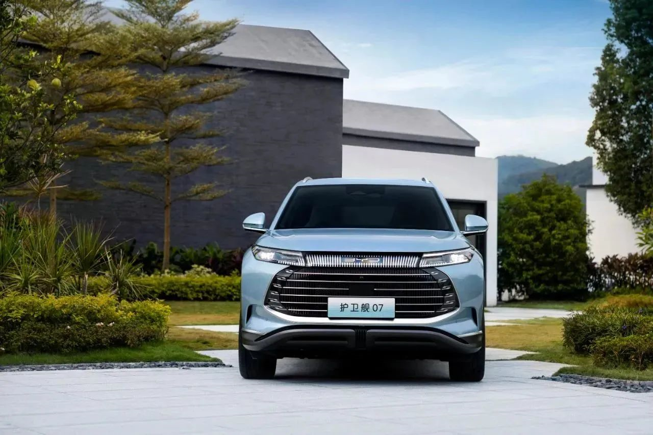 More practical with five seats, fuel consumption of 5.8 liters per 100 kilometers, the hottest domestic brand new SUV is officially on the market!