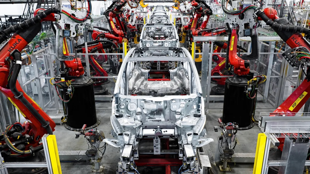 The first batch of 66 Kuka robots has been delivered, accelerating Tesla's Cybertruck production pace.