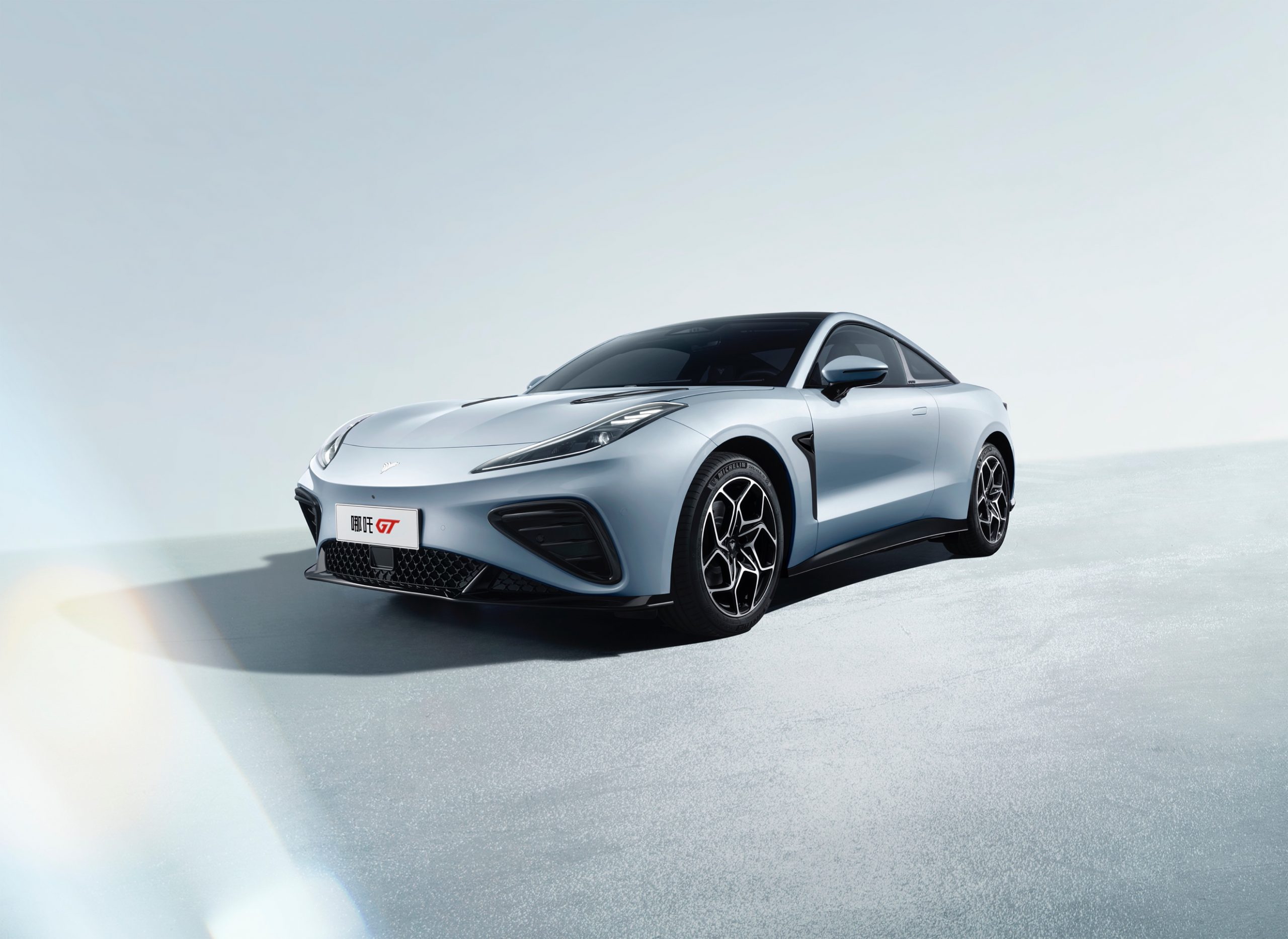 Nezha Auto's first pure electric sports car is officially named "Nezha GT".