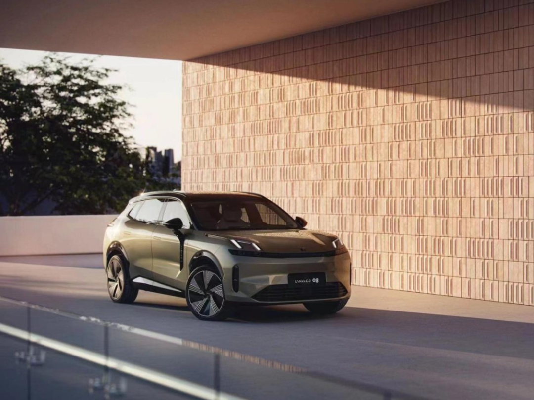 Revolutionizing In-car Technology: The Collaboration Between Ycar and Lynk & Co.