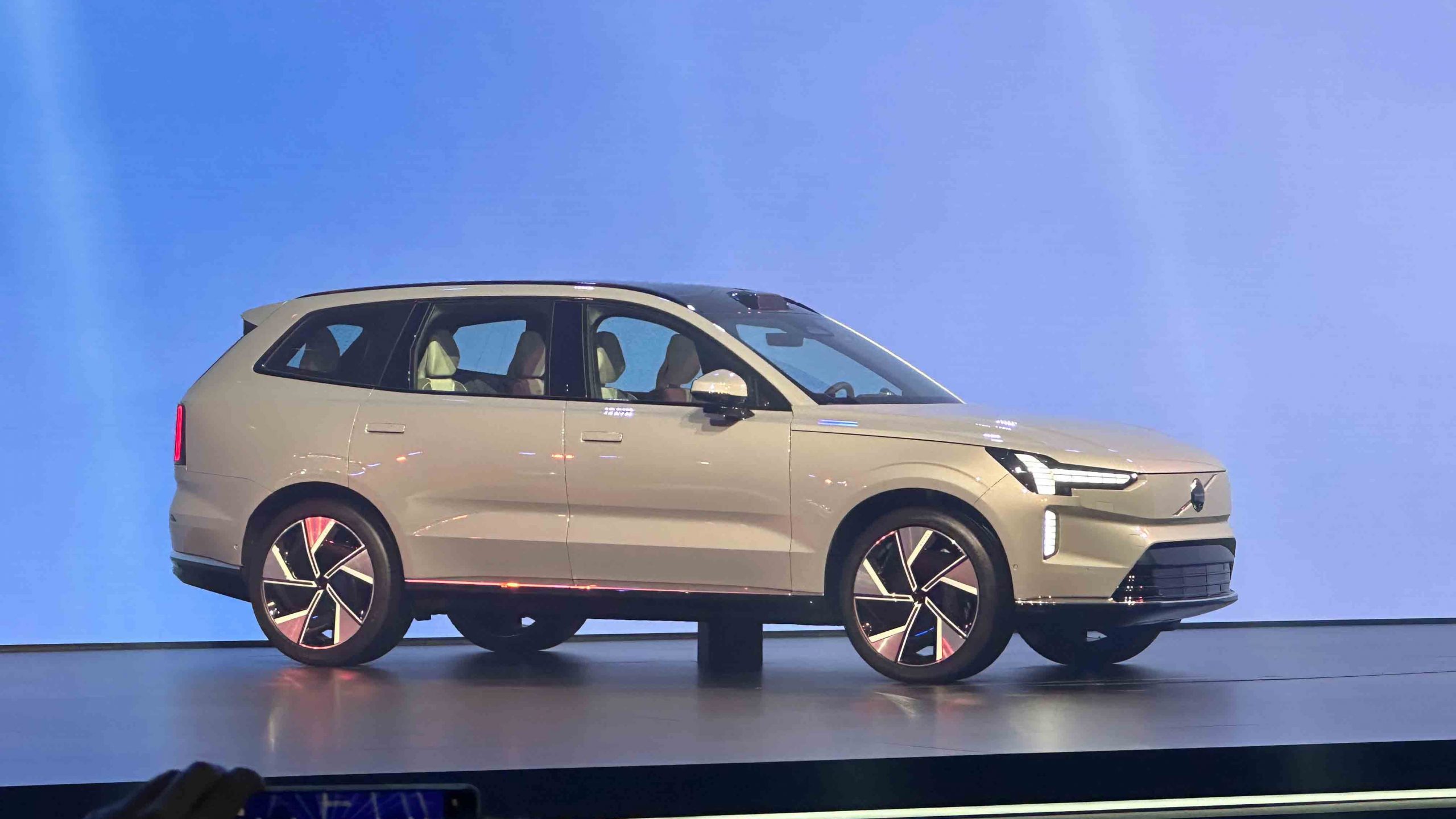 Volvo EX90: The Safest and Smartest Pure Electric SUV Yet