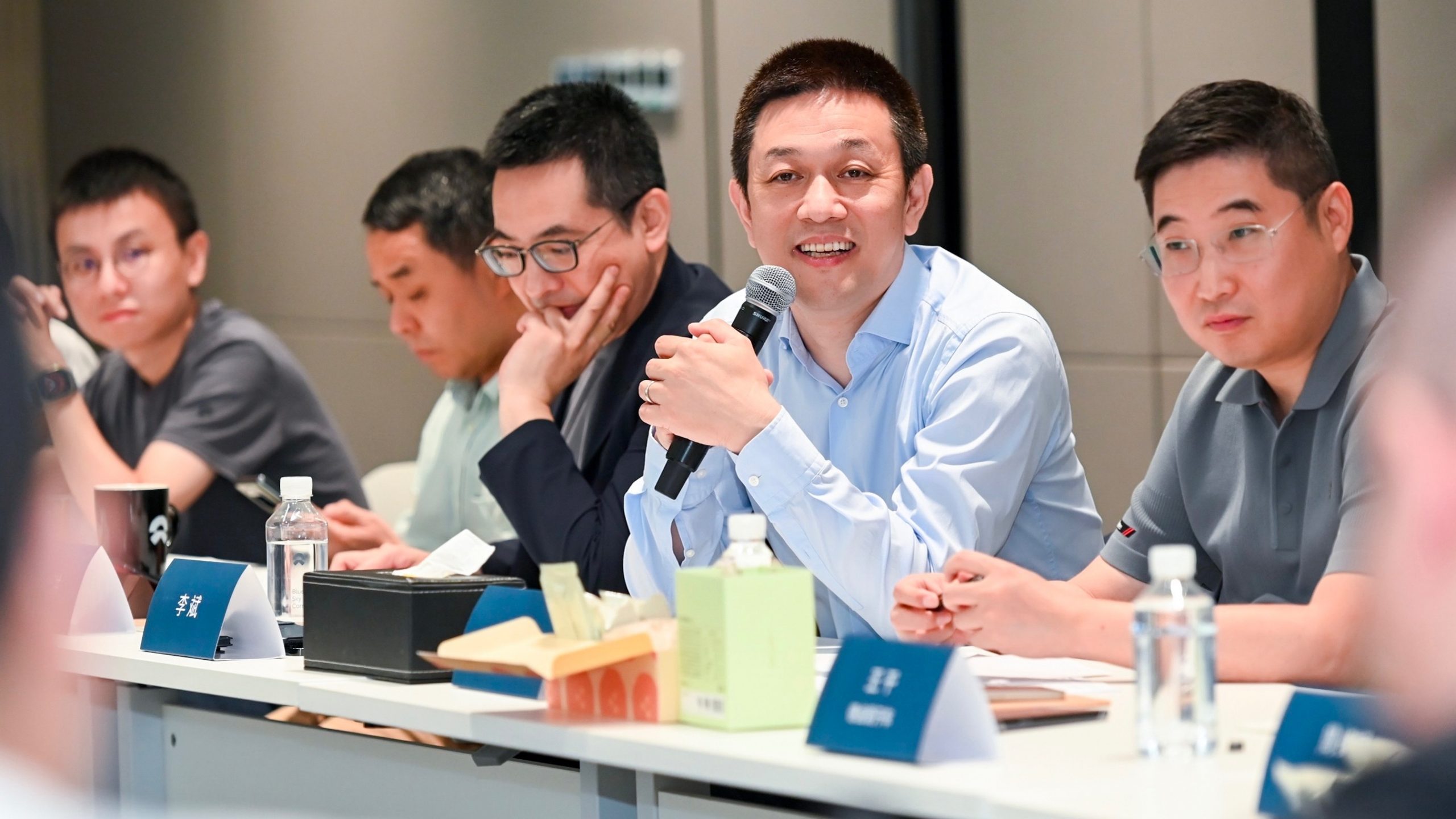 How Far is NIO from Profitability with Just Two Quarters Left?