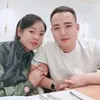 YB.