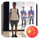梅莉在阳朔开本田