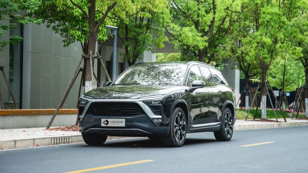 NIO ES8 exterior